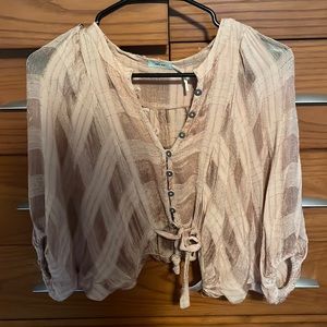 Brand: Urban outfitters kimchi blue Style: Brown buttons and tie in front Size:S